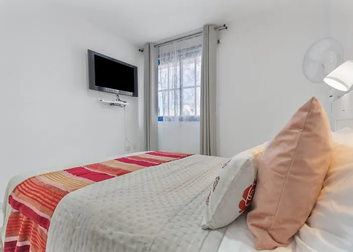 Retama Apartment *
